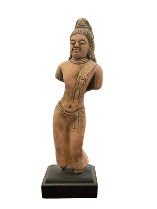 Statue i keramikk